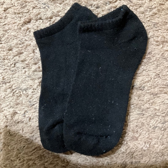 A Variety Bundle of Preloved Socks AVIA Socks - Picture 7 of 15